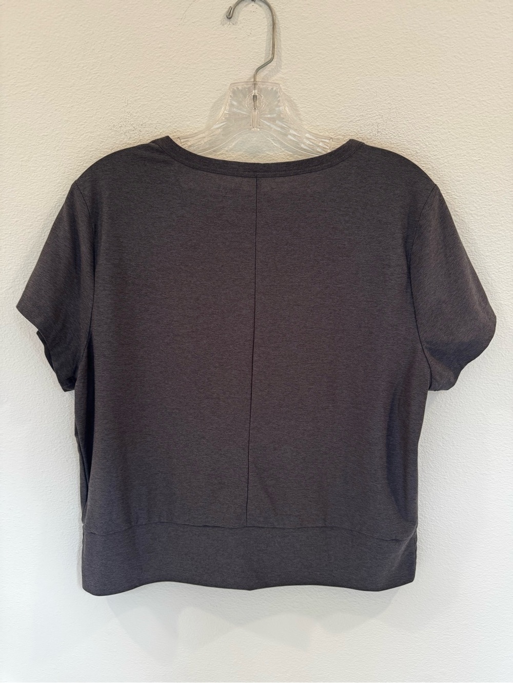 Women’s Old Navy Active Gray Crop Athletic Top- Size Large - Picture 2 of 5